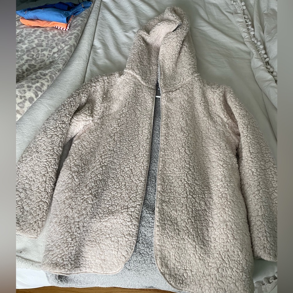 Reversible sherpa jacket